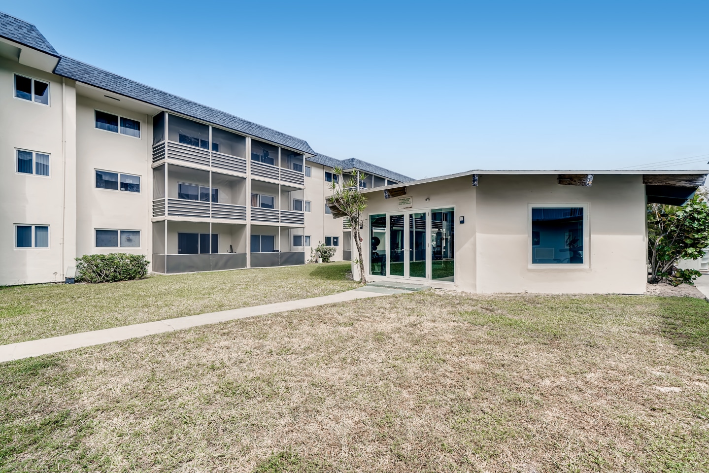 Spectra Palms Image 19
