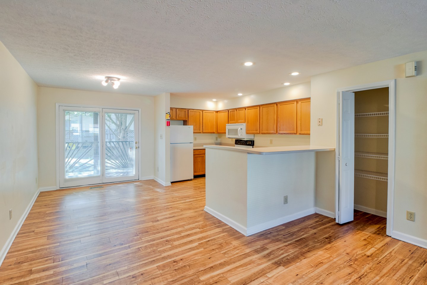 Walnut Springs Apartments Image 4