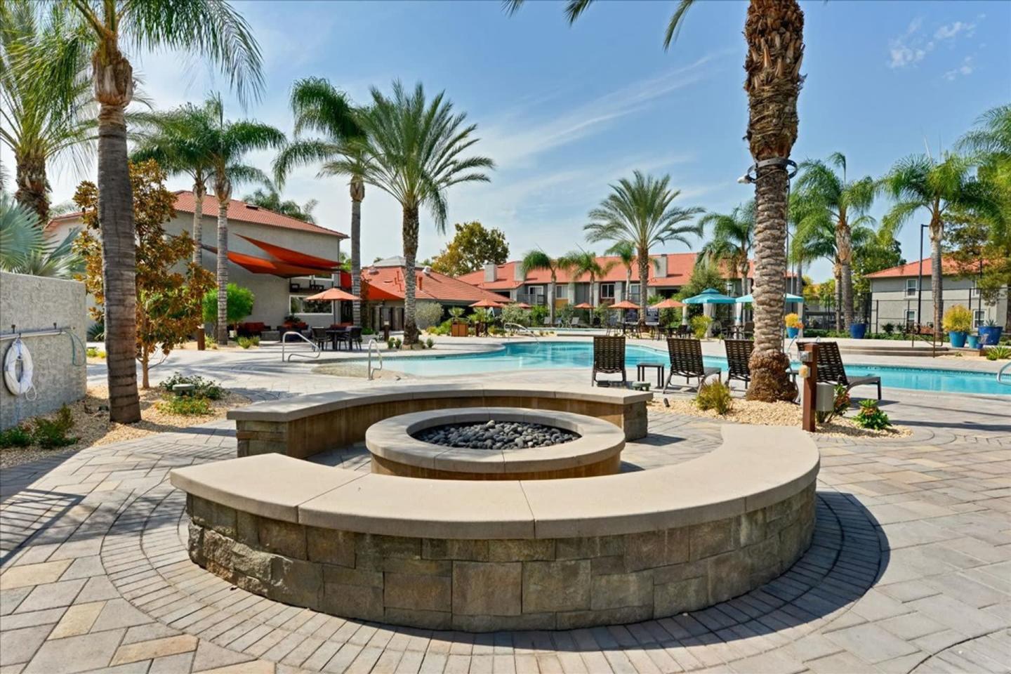 Corona Pointe Resort Image 77