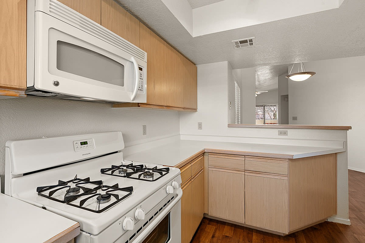 Pavilions Apartments Image 16