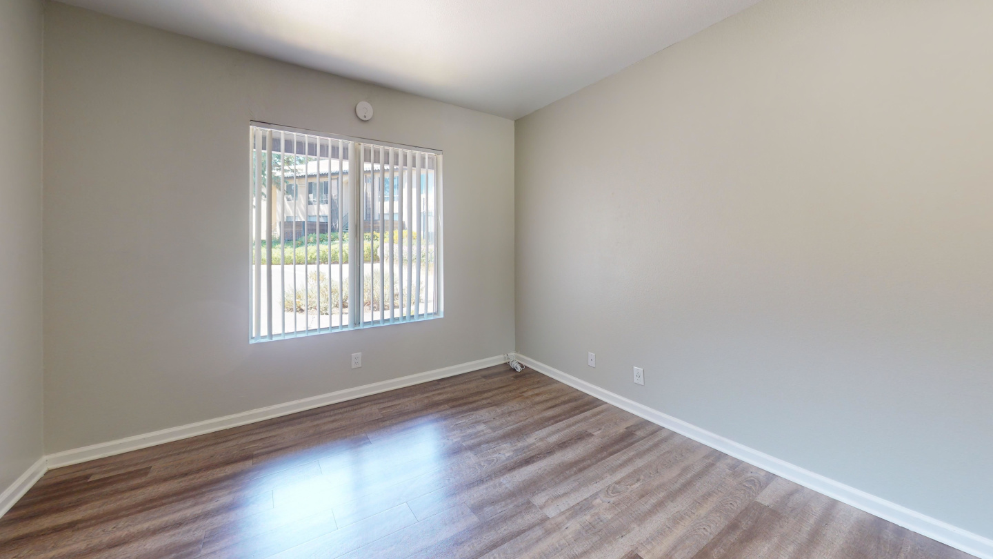 Charter Oaks Image 39
