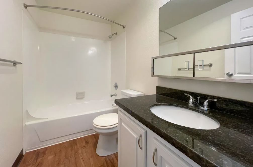 Sandpiper Apartments Image 4