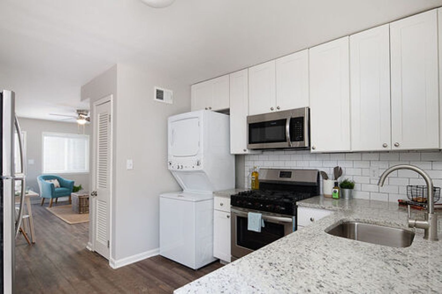 Oak Pointe Image 3