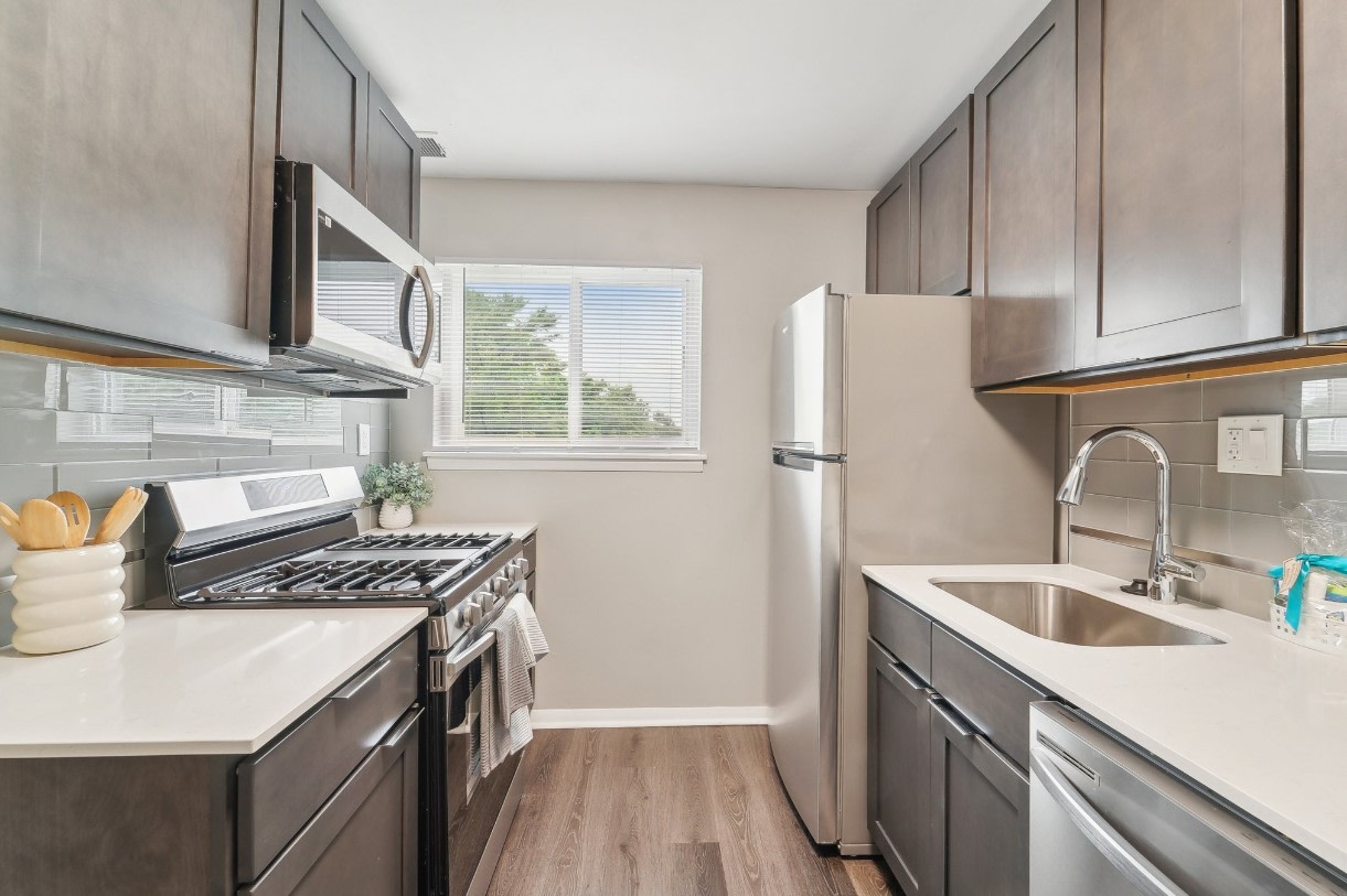 Ridge Gardens Apartments Image 3