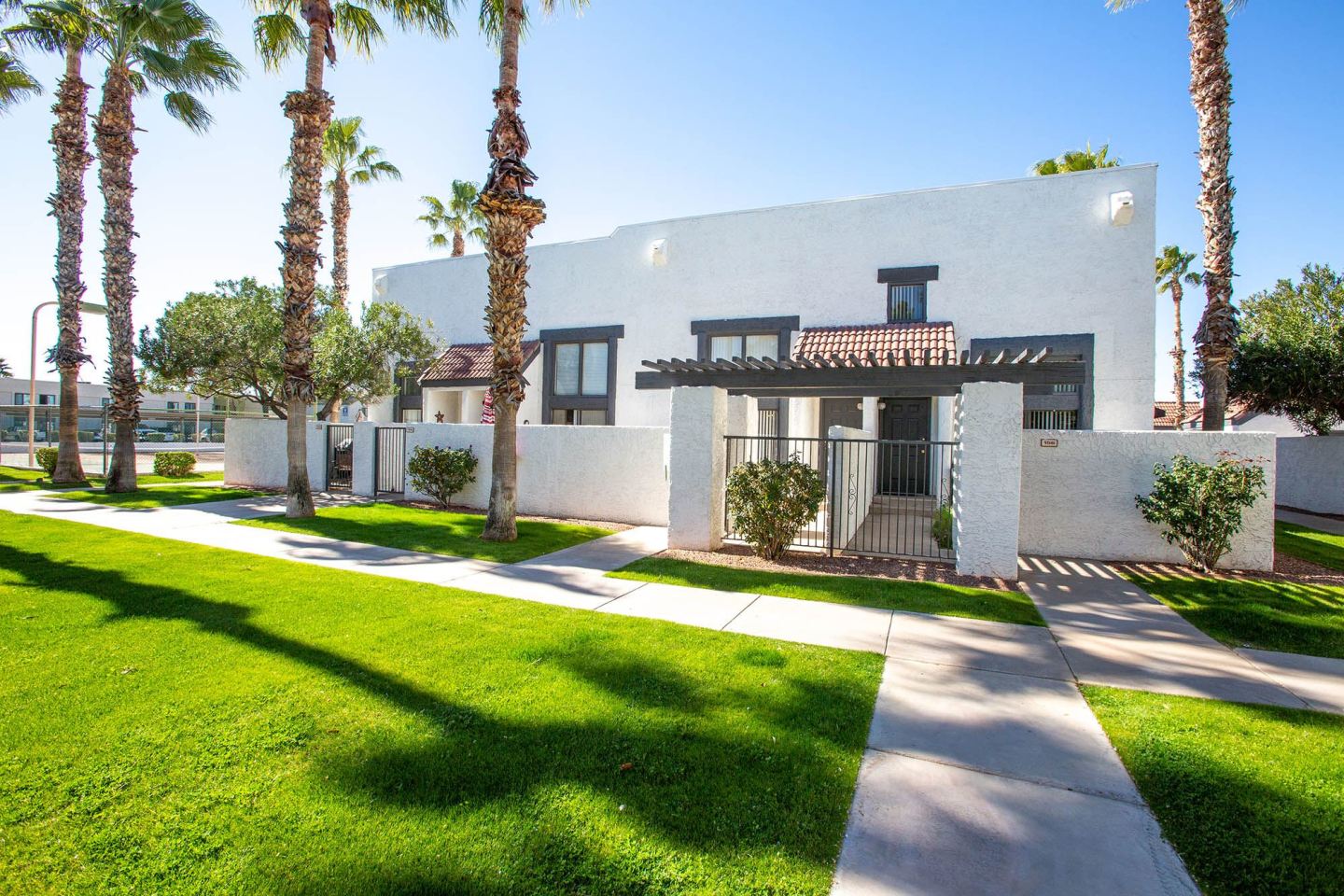 Townhomes on the Park Image 39
