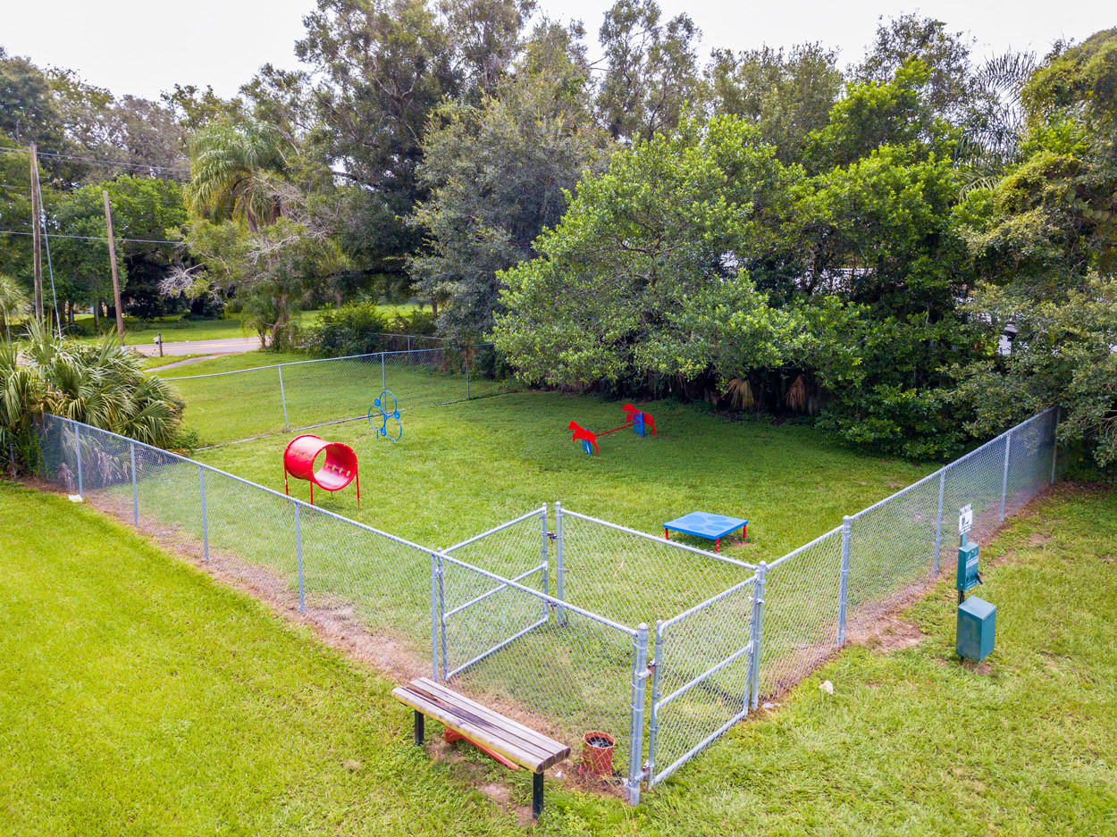 Laurel Oaks Image 21