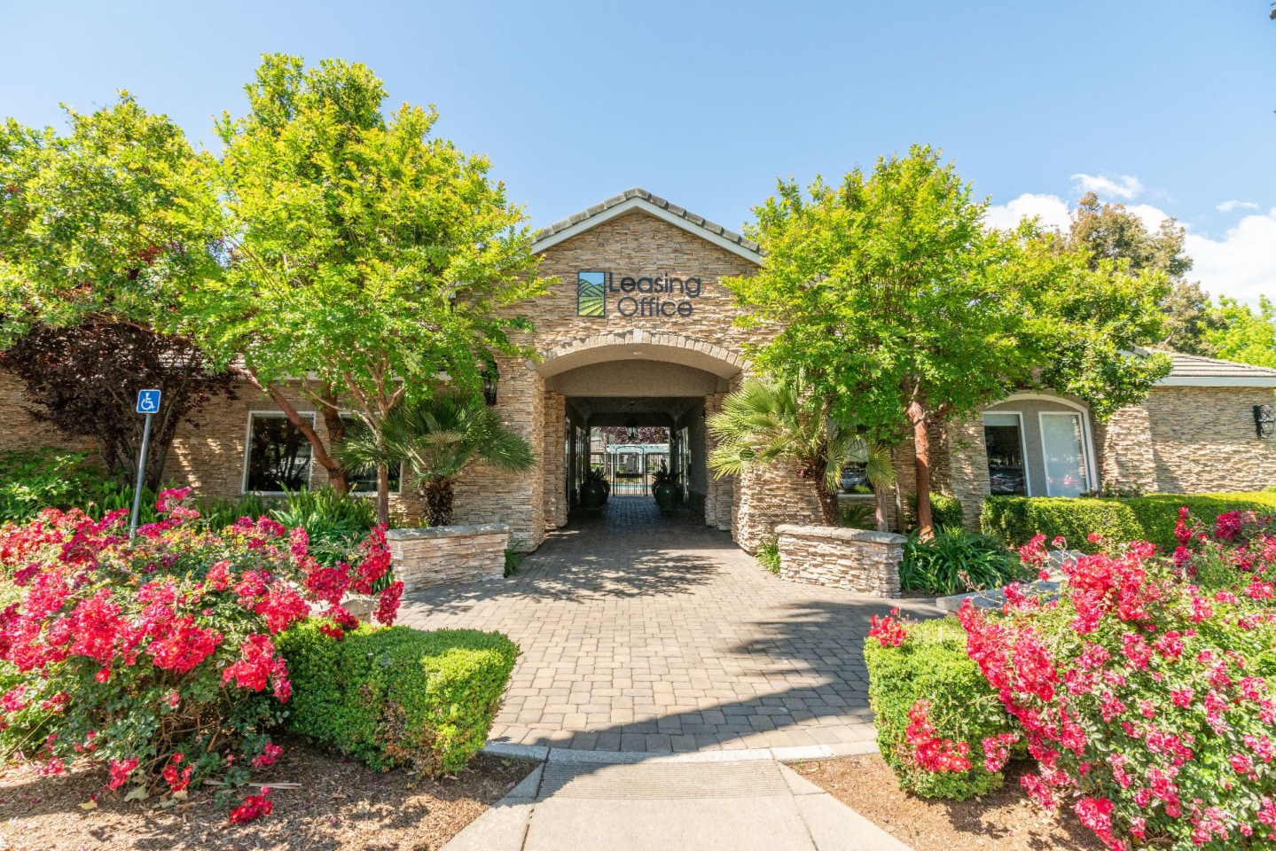 Hawthorn Village Image 13