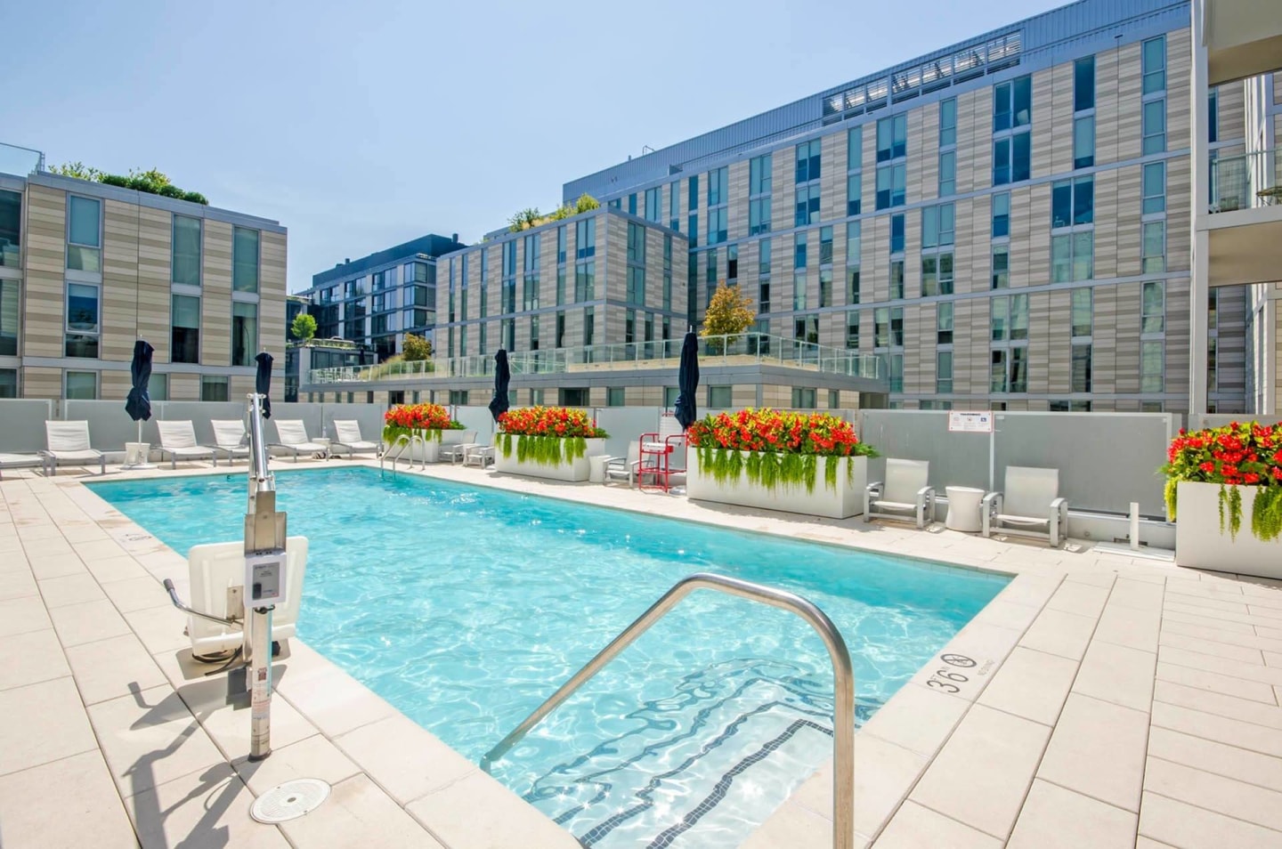 The Apartments at CityCenter Image 22