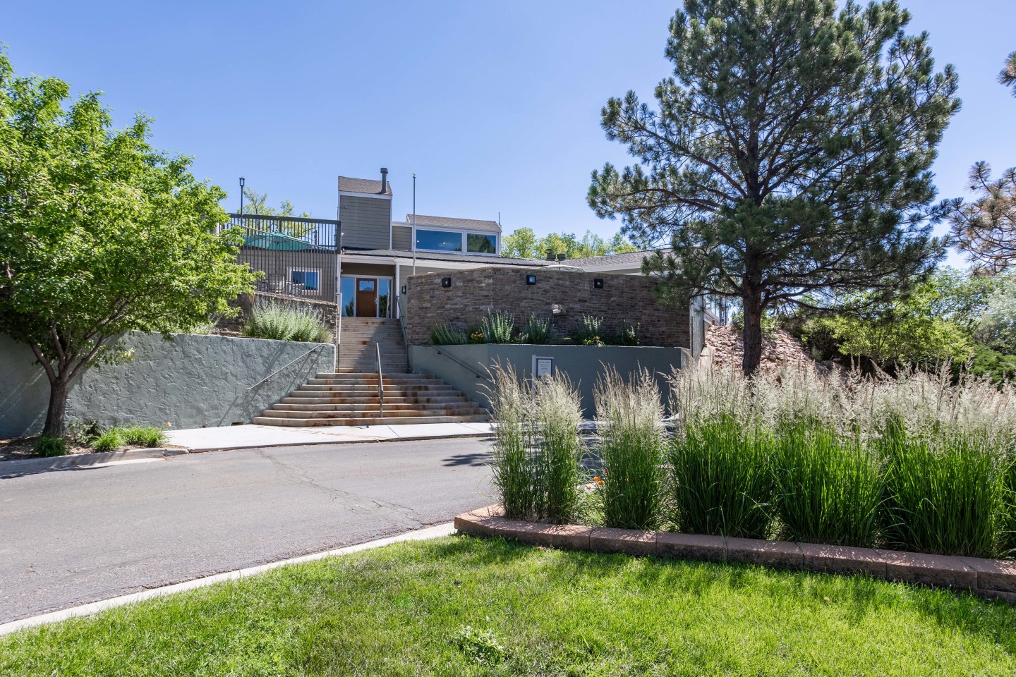 The Knolls at Sweetgrass Apartment Homes Image 1