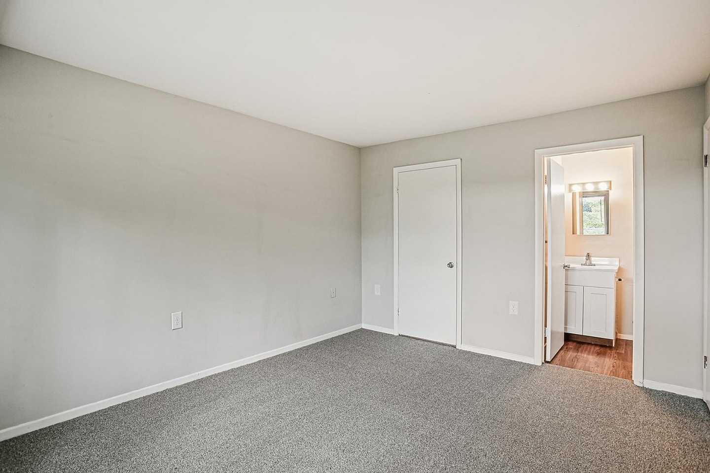 Meadow Creek Apartments Image 10