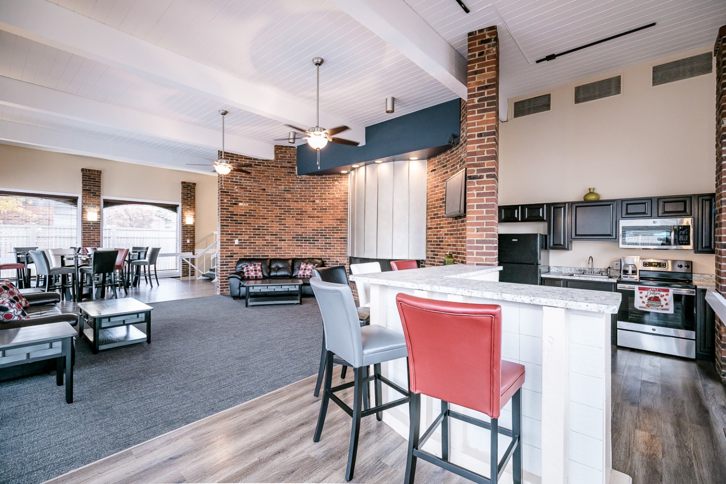 Cypress Village Apartments Image 11