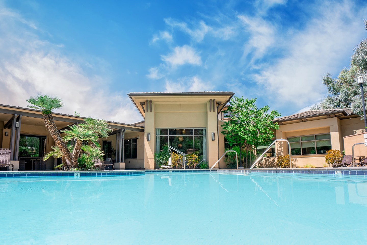 La Verne Village Luxury Apartment Homes Image 1