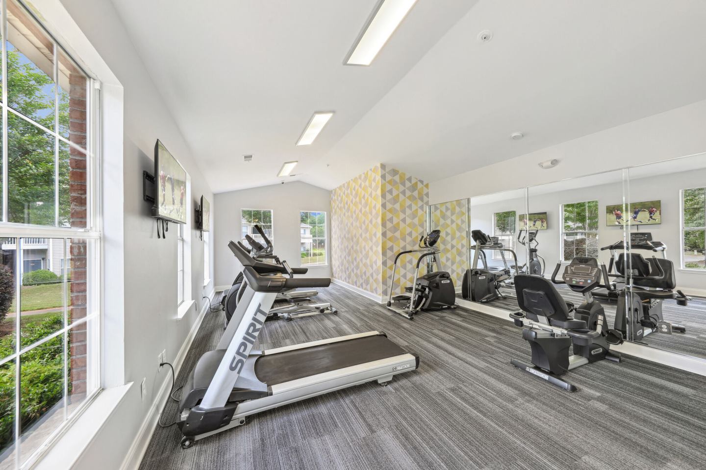 Hampton Point Image 21