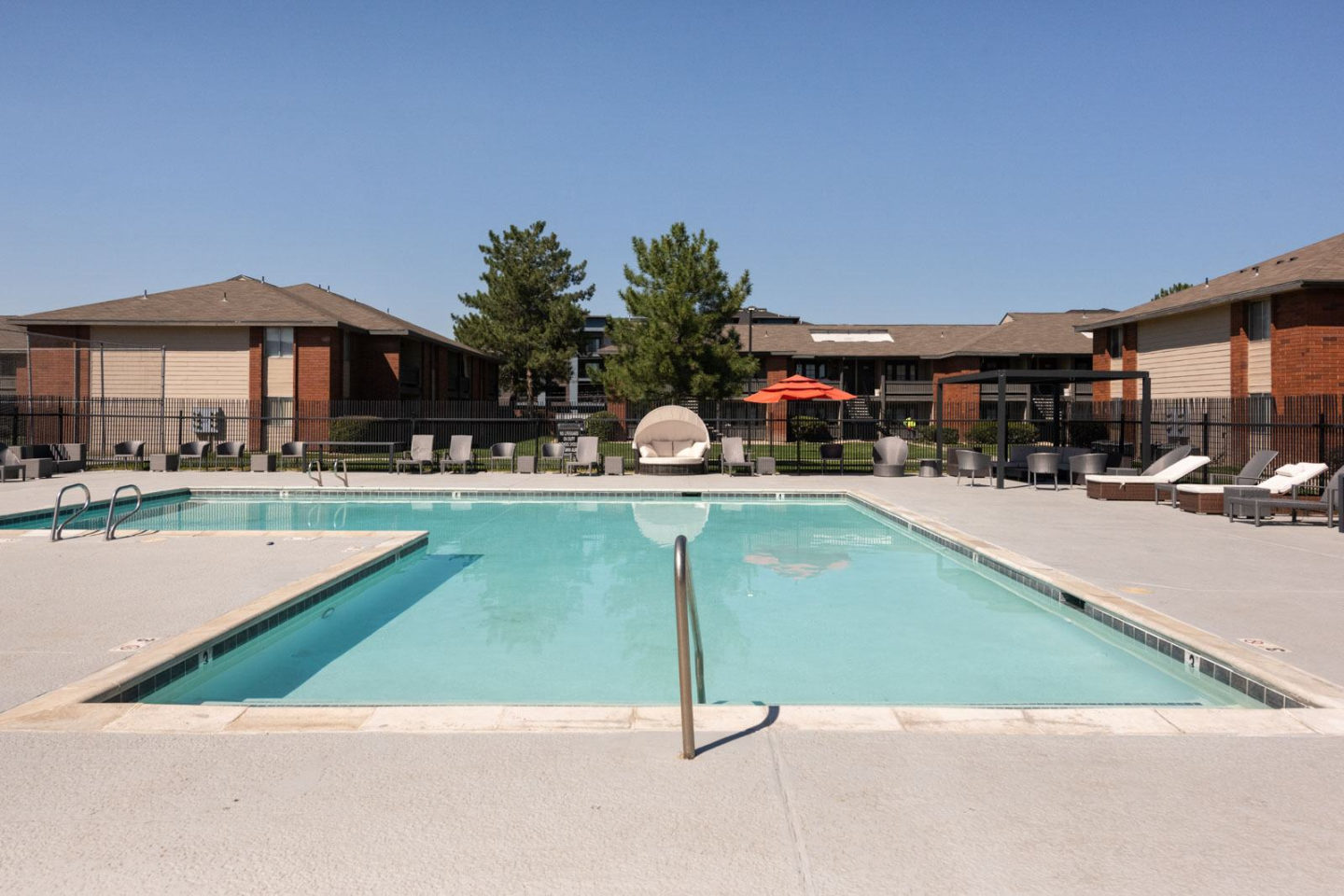 Eight20 Apartments Image 18