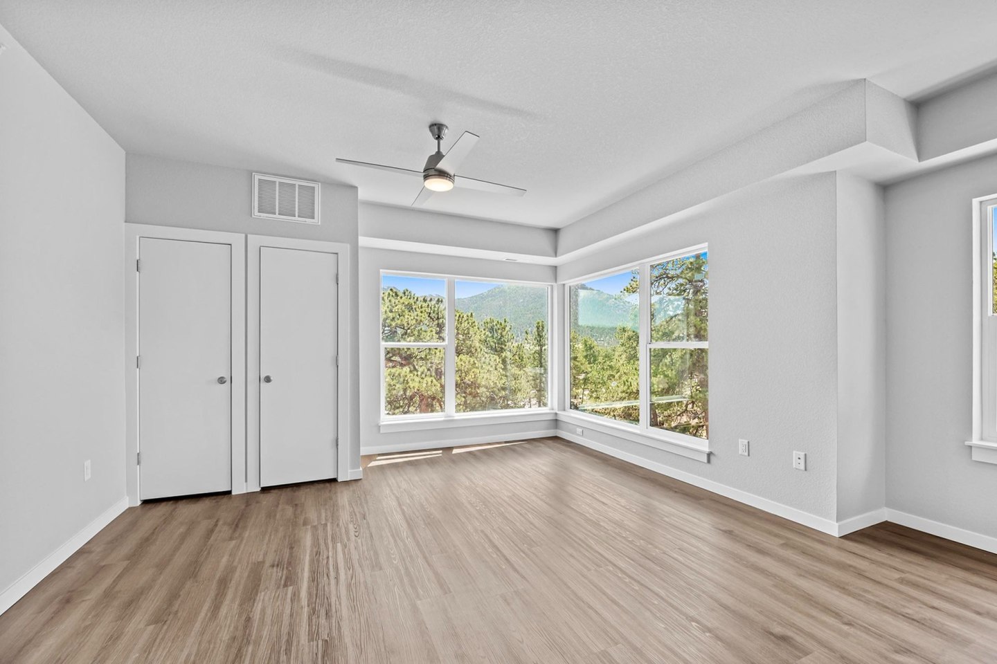 Prospector Apartments Image 44