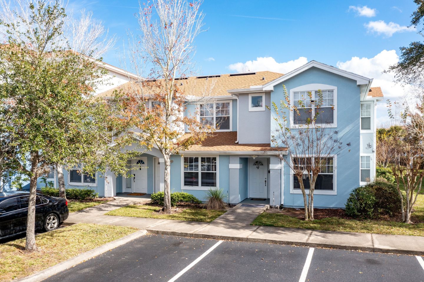 Villages at Lake Pointe Apartments and Townhomes Image 3