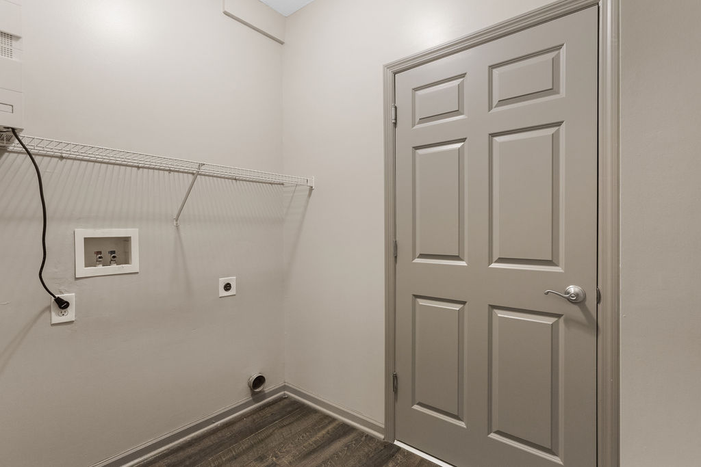 Marble Cliff Commons Image 72