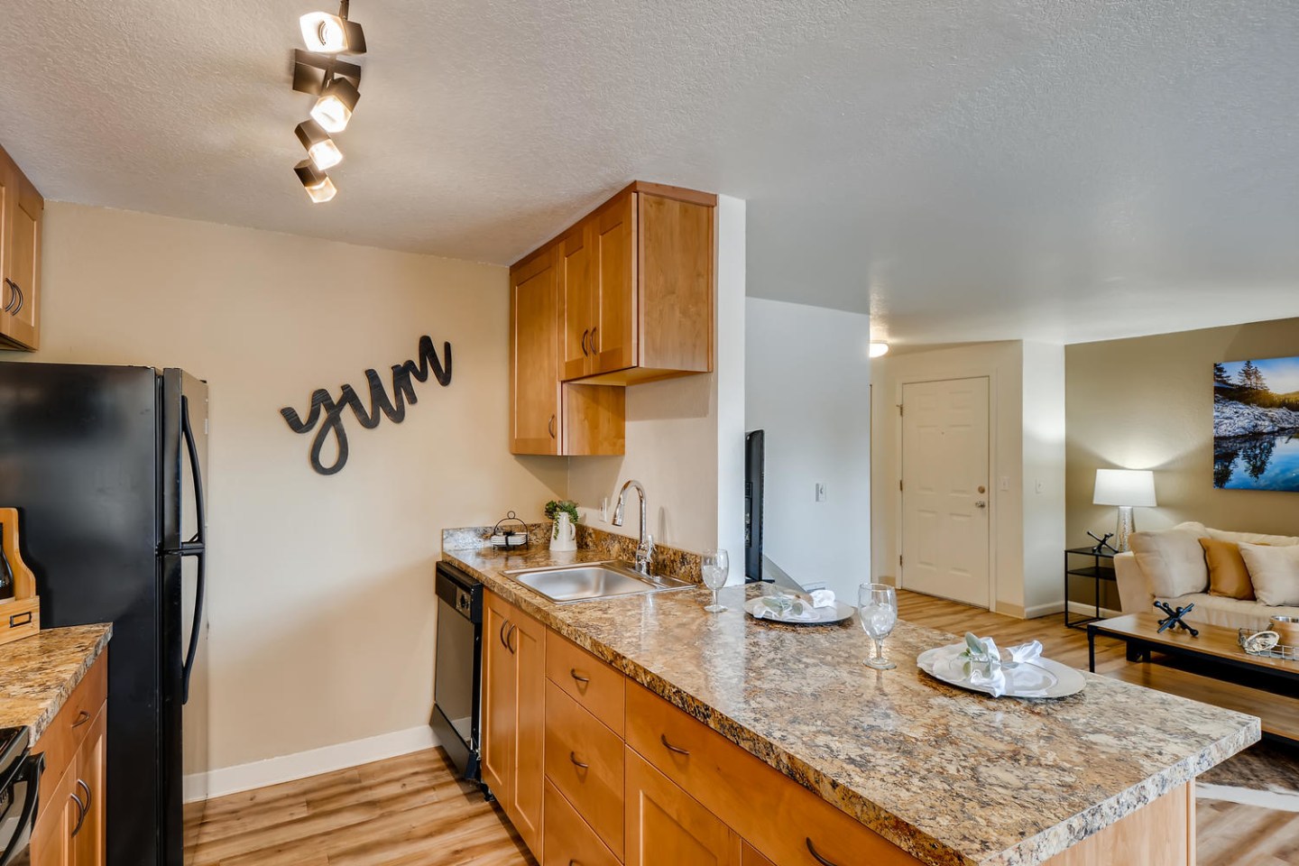 Sunnyside Village Image 10