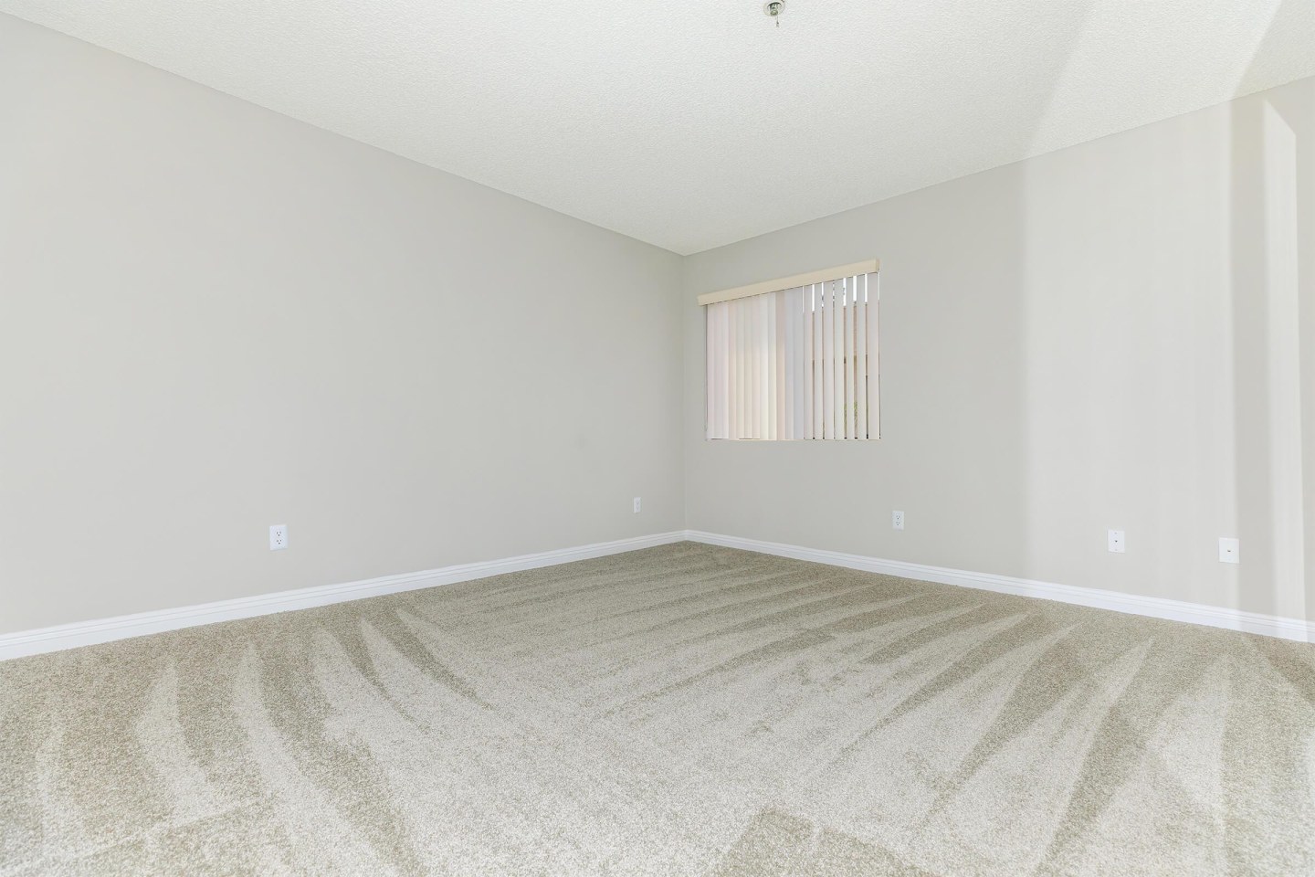 Pasadena Park Place Apartment Homes Image 15