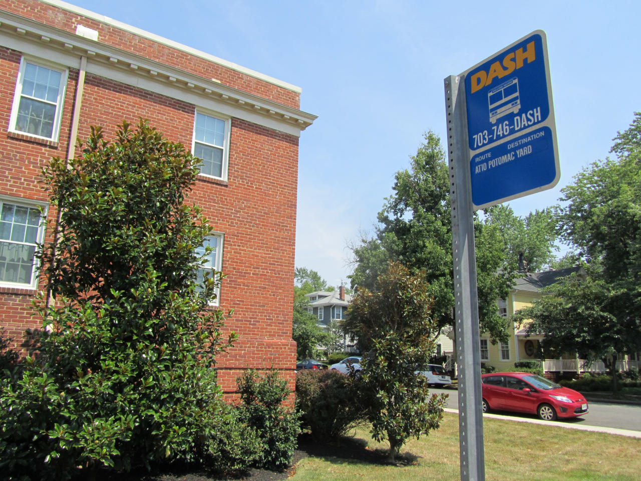 Manor House Apartments Image 28