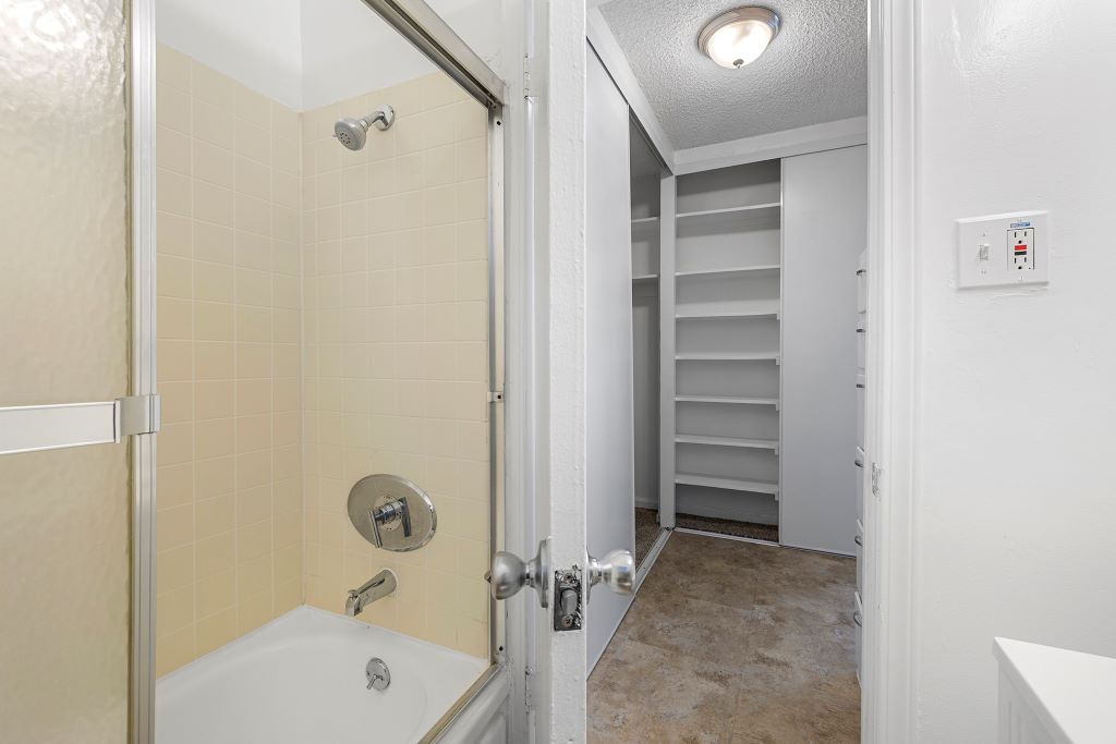 Bali Apartments Image 31