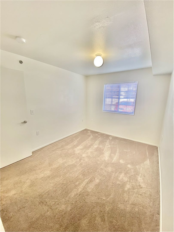 Aspen Court Apartments Image 7