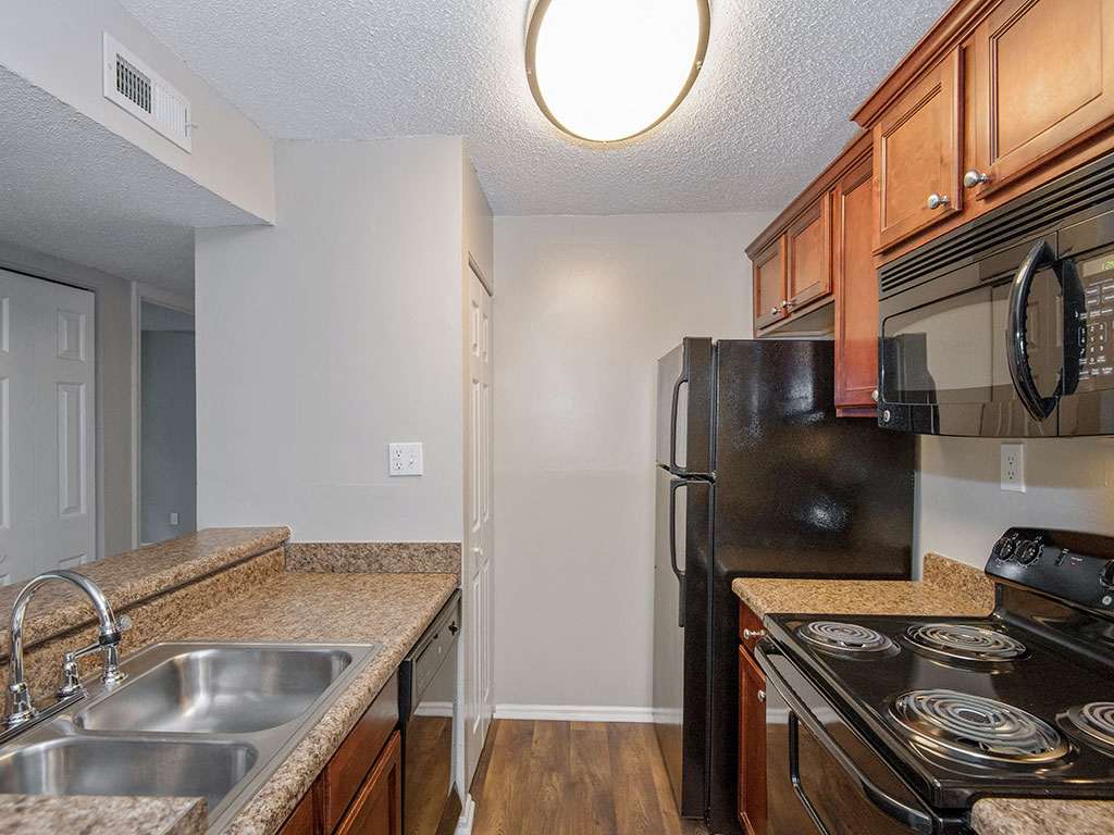 Sommerset Place Apartments Image 16