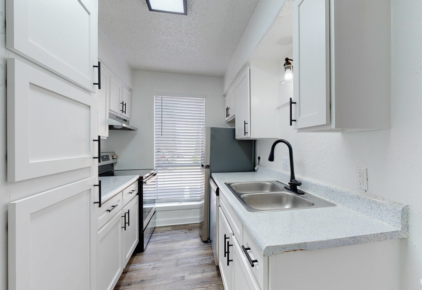 Regency Apartments Image 1