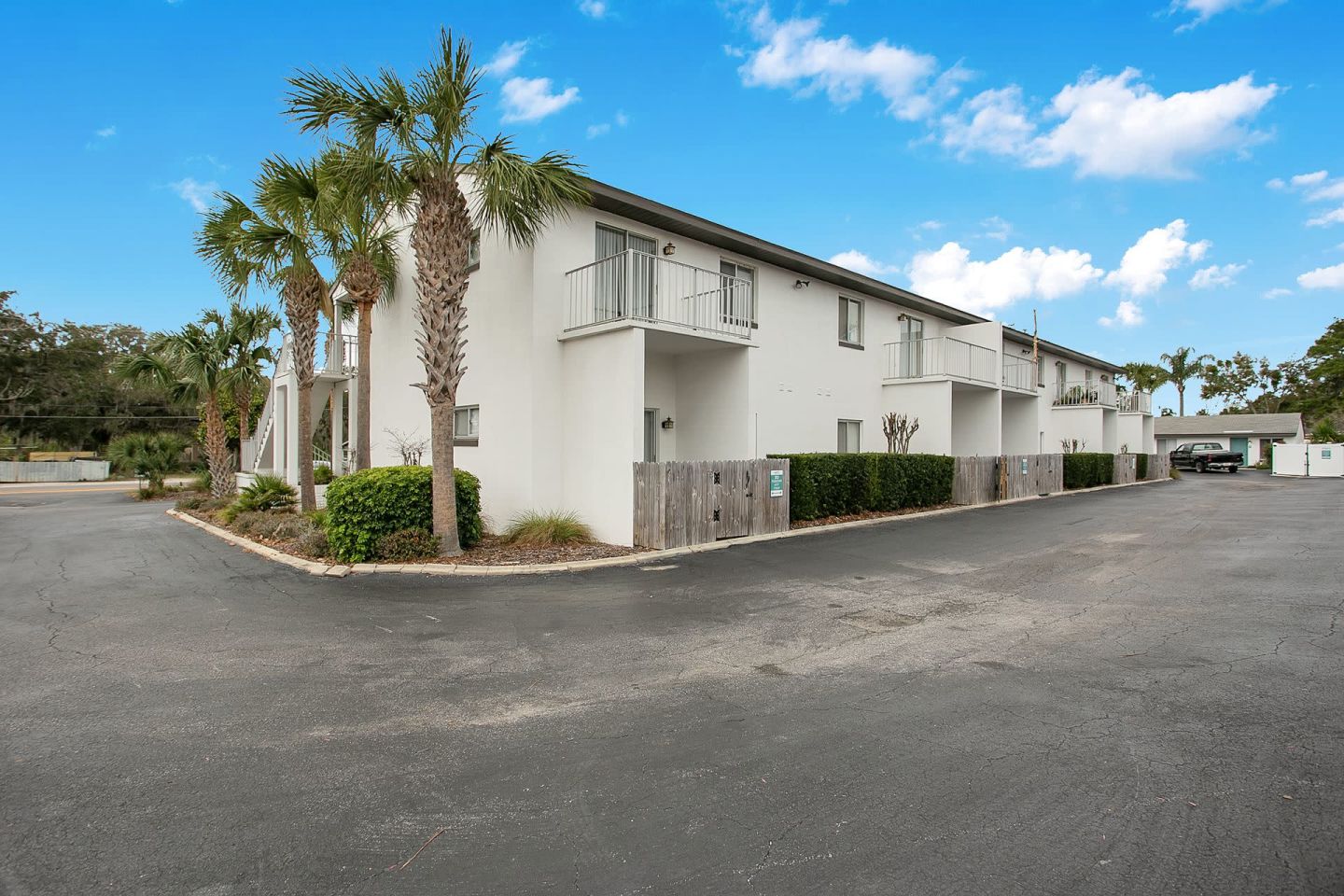 The Virginia Apartments Image 3