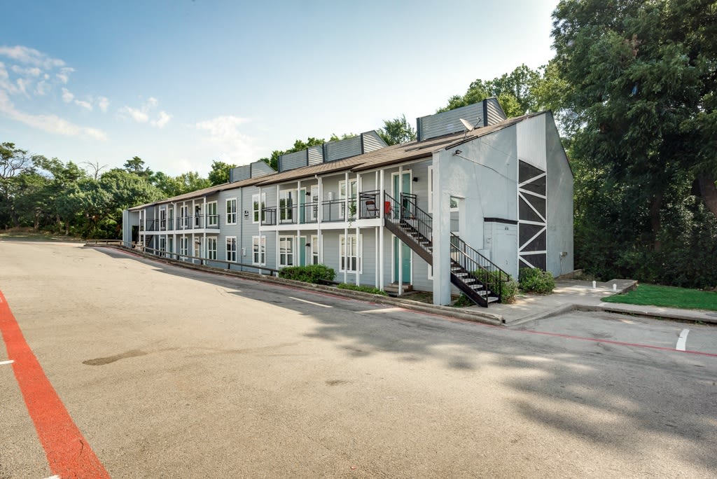 Mill House Apartments Image 3