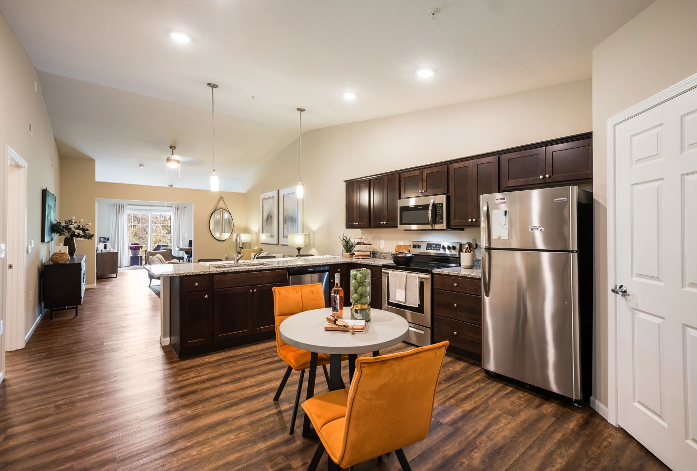 Redwood Grand Blanc Image 4