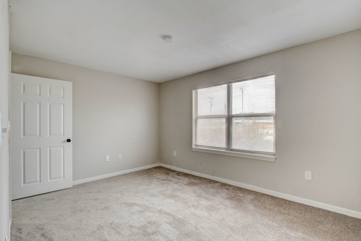 The Latitude Apartments Image 13