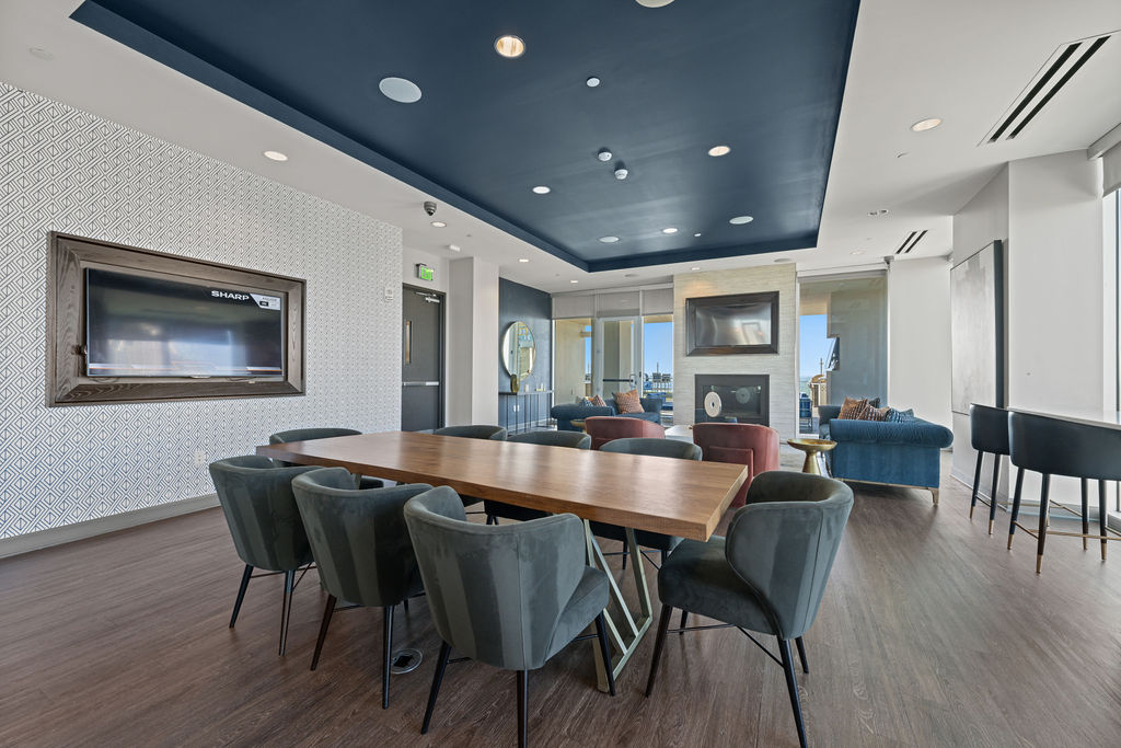 Skyhouse Uptown North Image 21