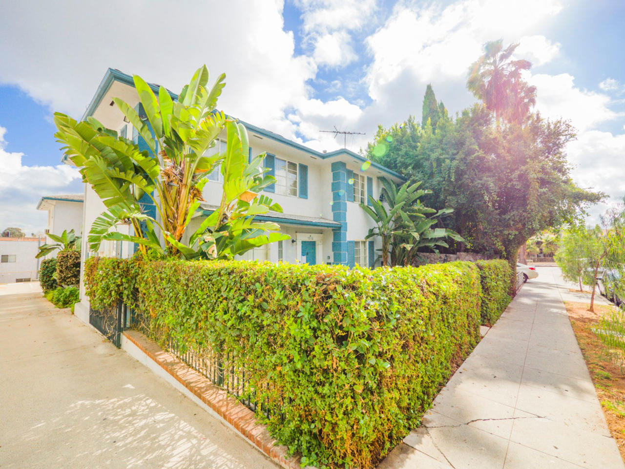1812-1816 Grace Ave. Image 5