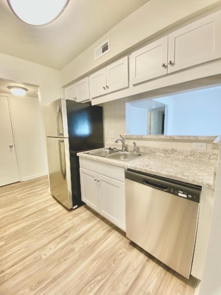 Hickory Woods Apartments Image 11
