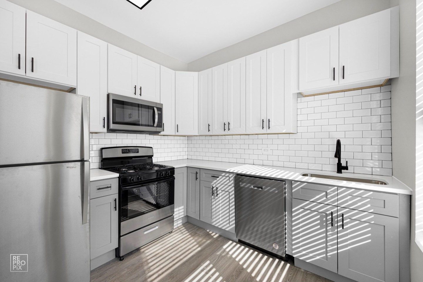 722 S Racine Image 1