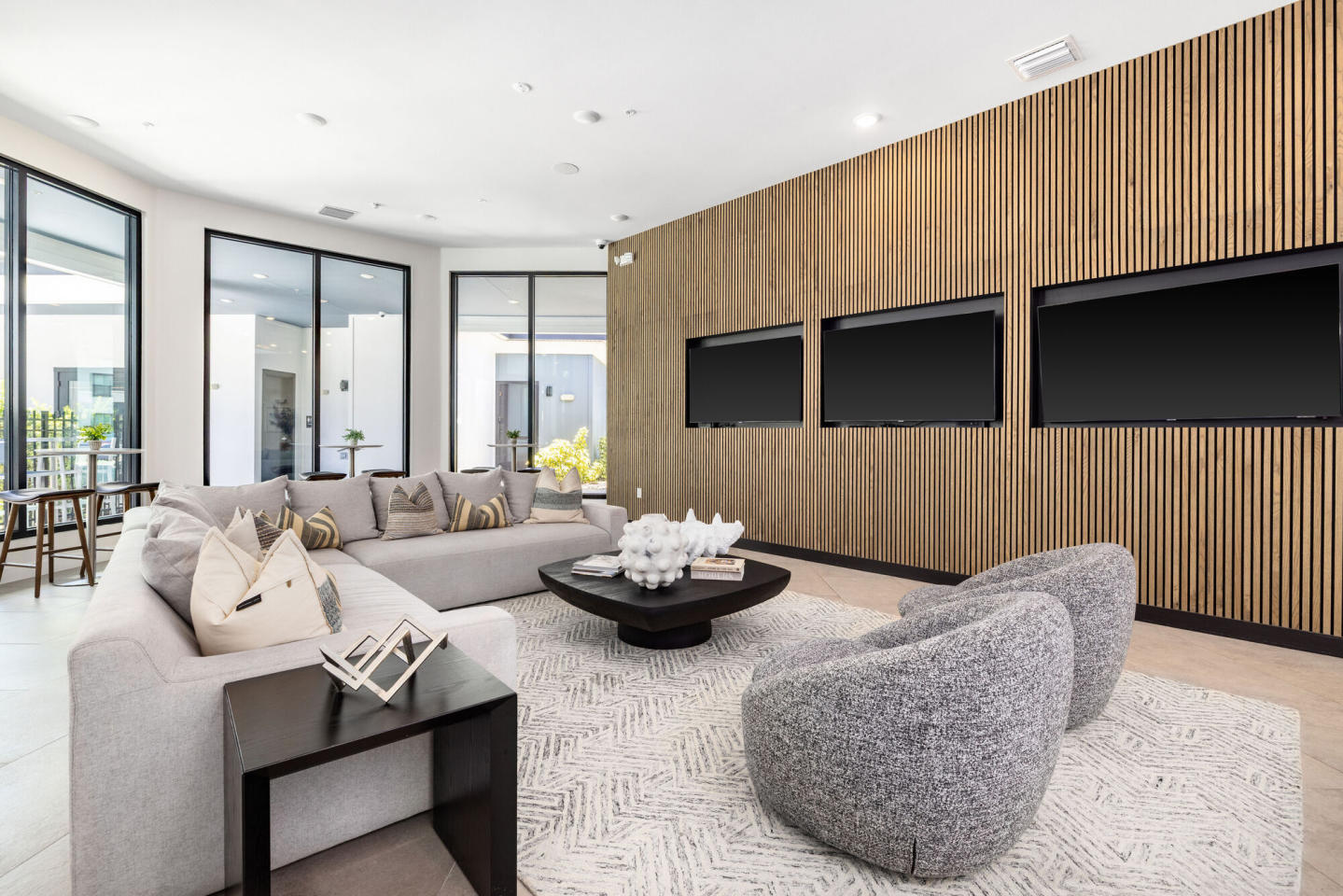 The Pointe on Westshore Image 18