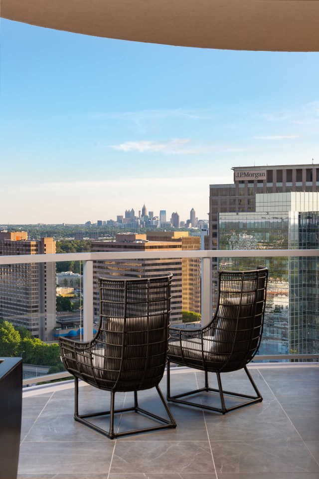 The Huntley Luxury Apartments Image 67