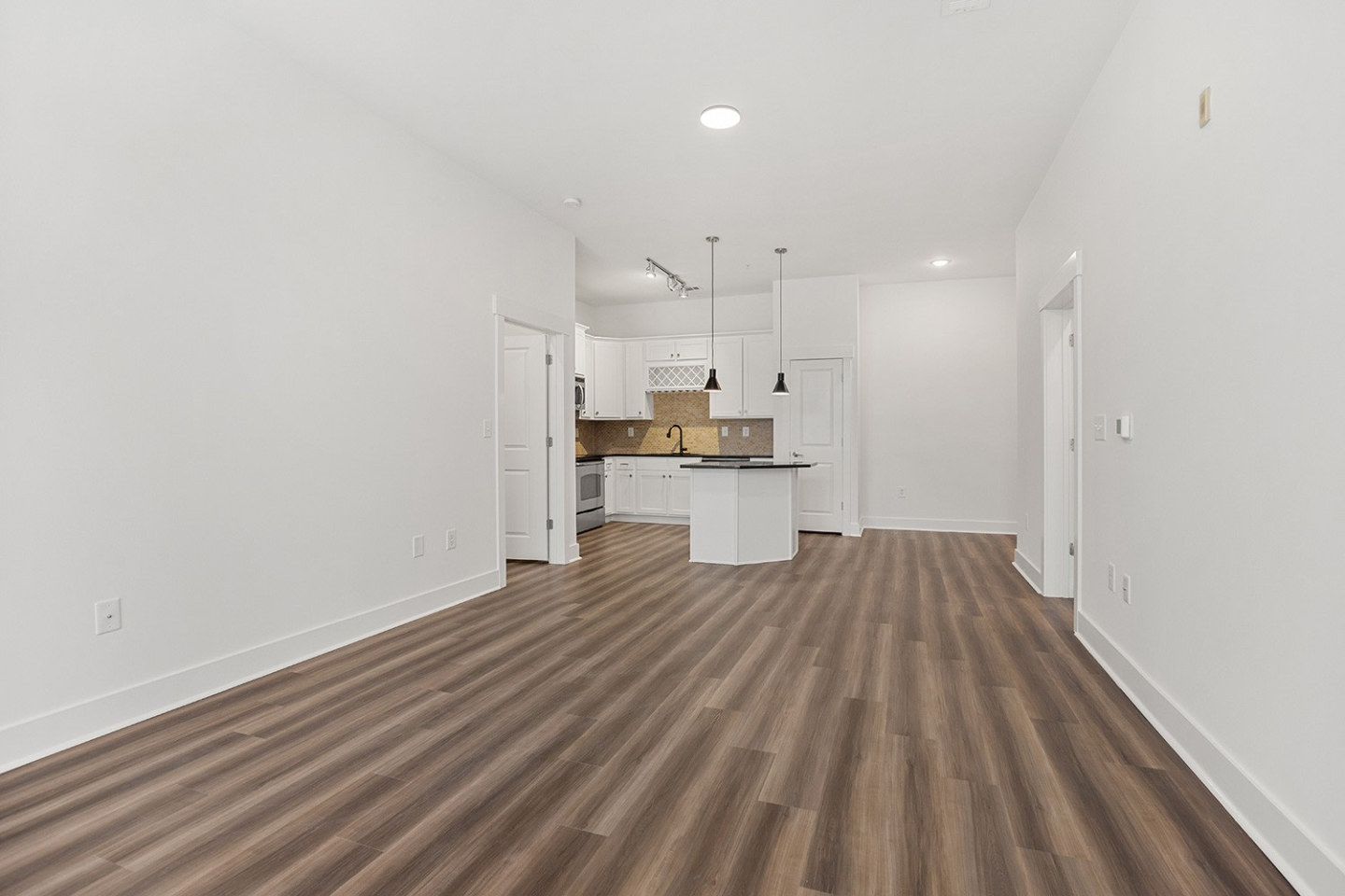 Lofts at Weston Lakeside Image 21