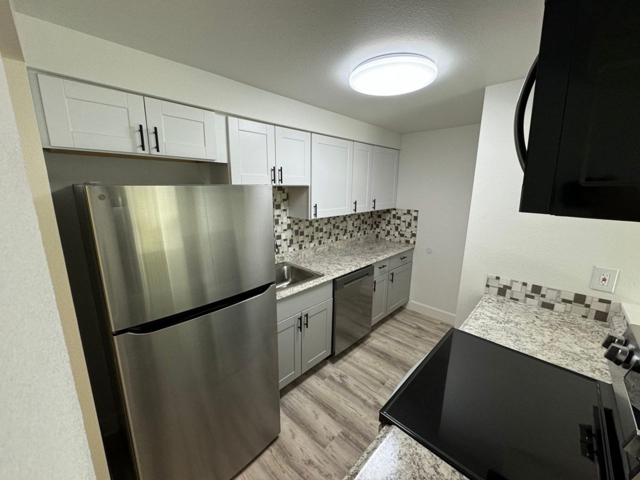 Garden View Apartments Image 19