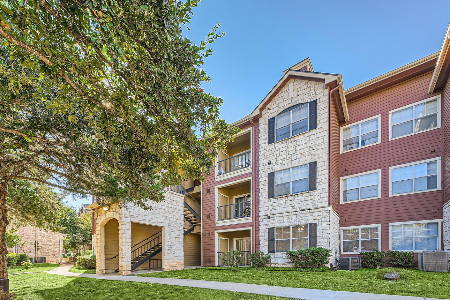 Bellwood Apartments Image 10