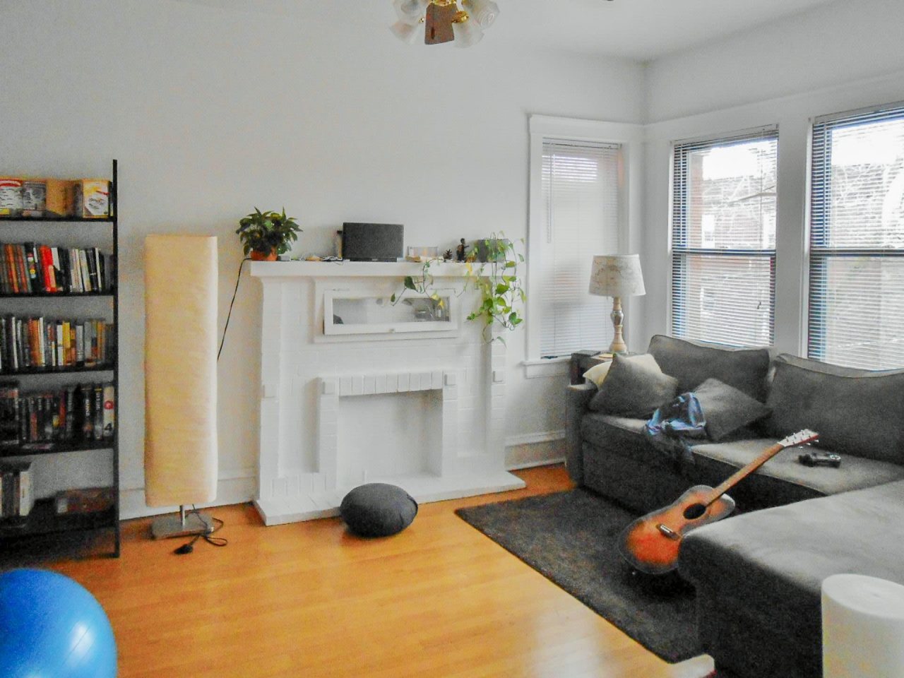 3501 North Greenview Apt. Image 6