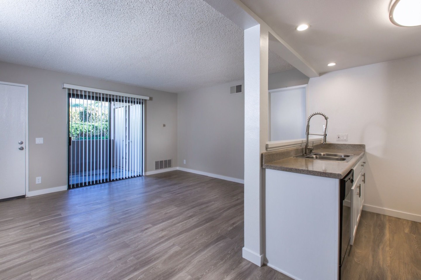 Pacific Pointe Image 17