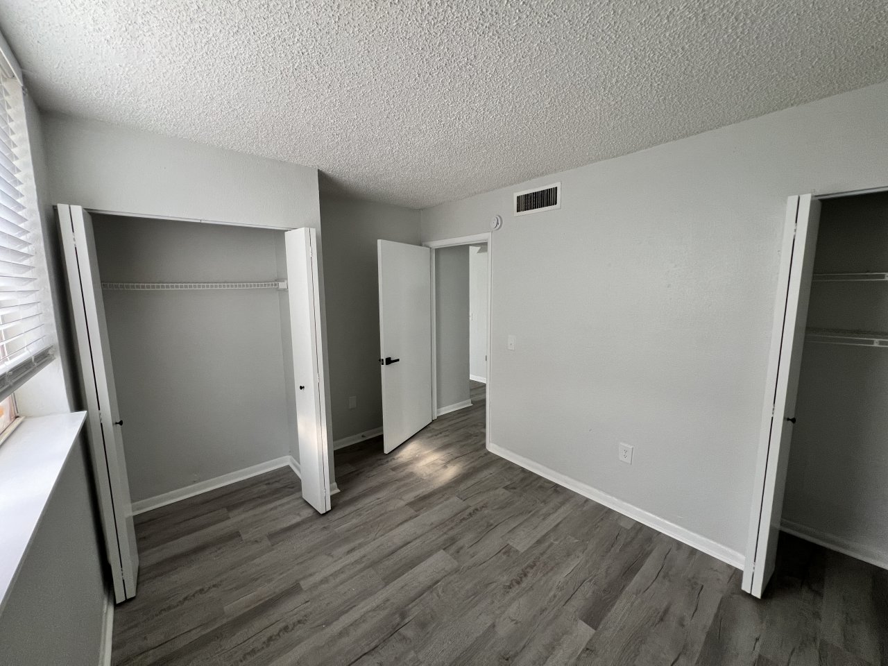 Blue Lake Village Apartments Image 6
