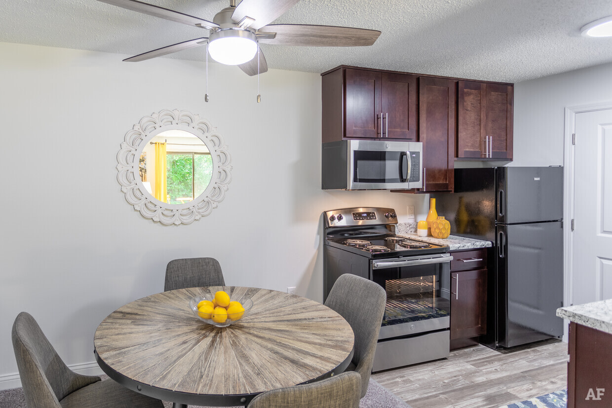Timber Glen Apts Image 27