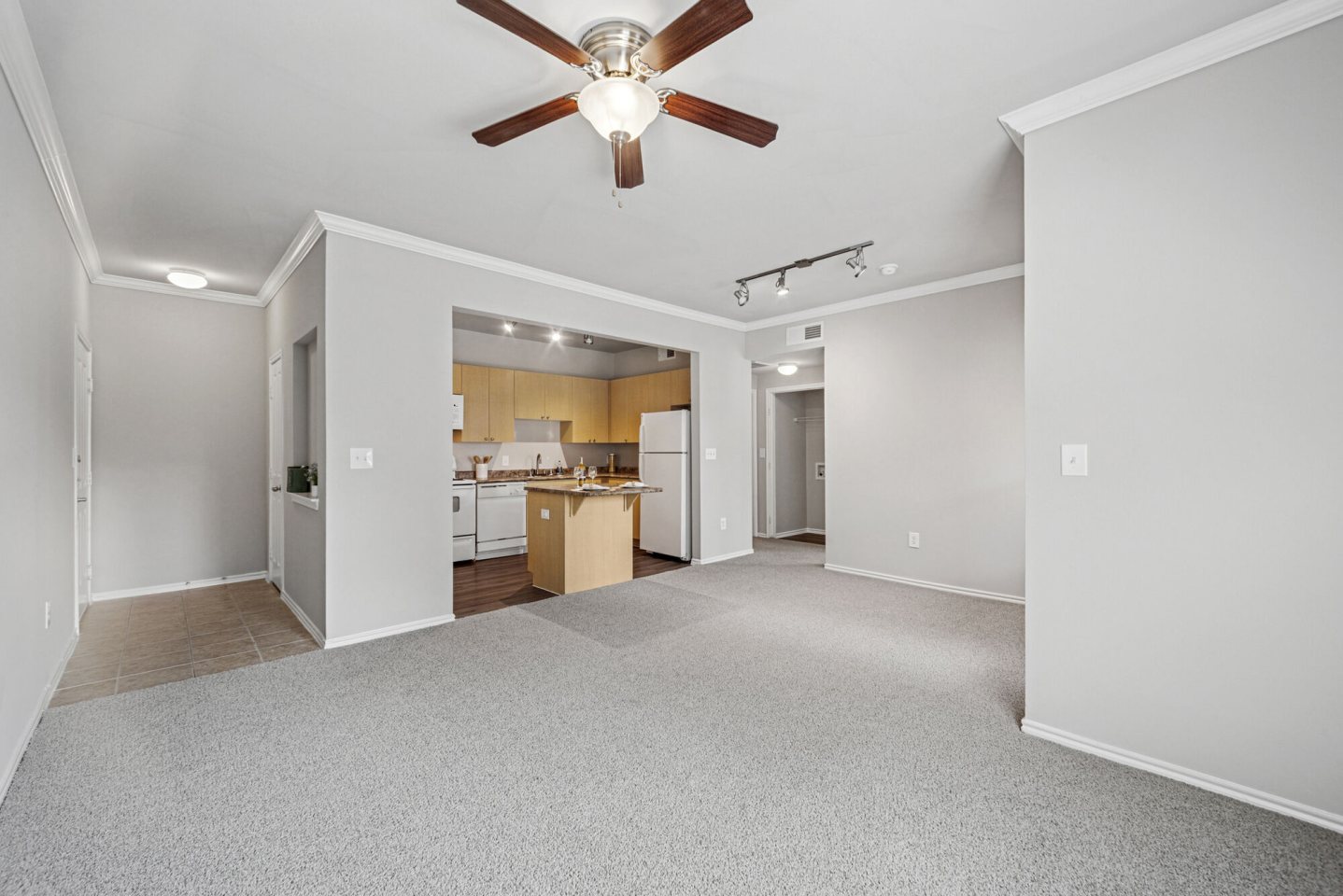 The Residences at Holland Lake Image 15