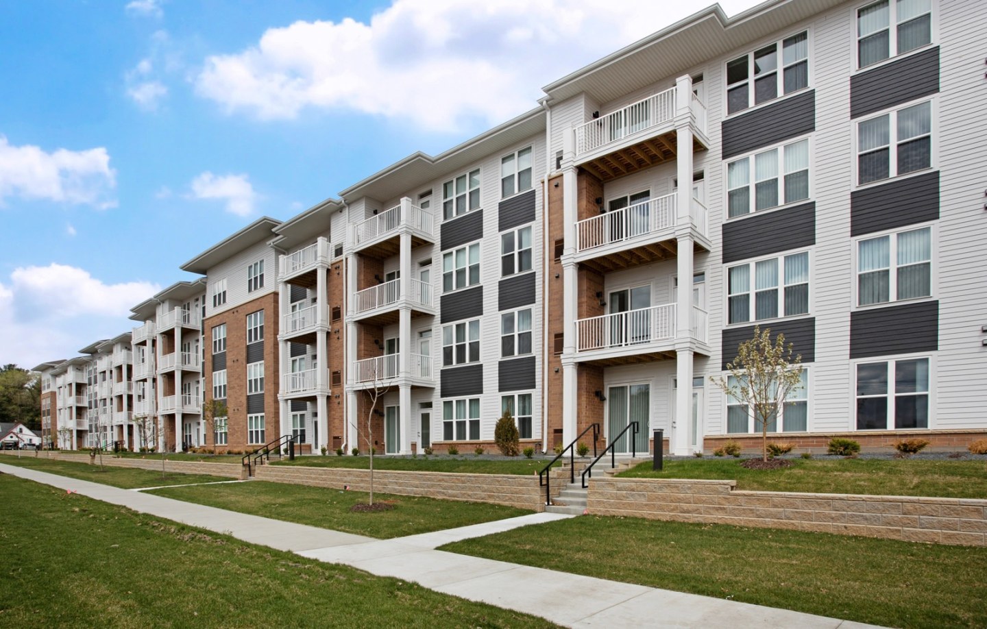 Affordable Housing - The Landings of Lexington Image 2