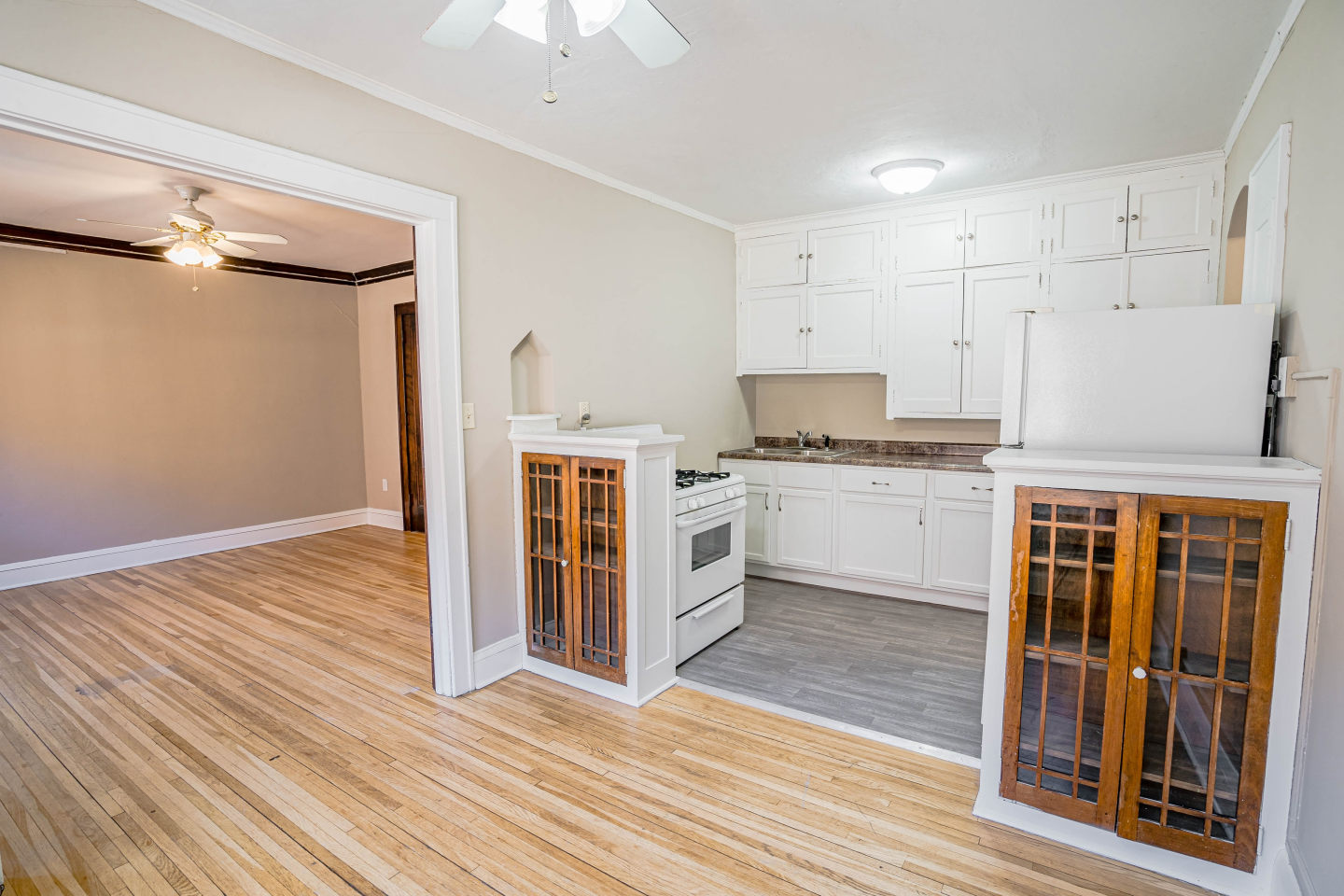 935 Goodrich Ave Image 6