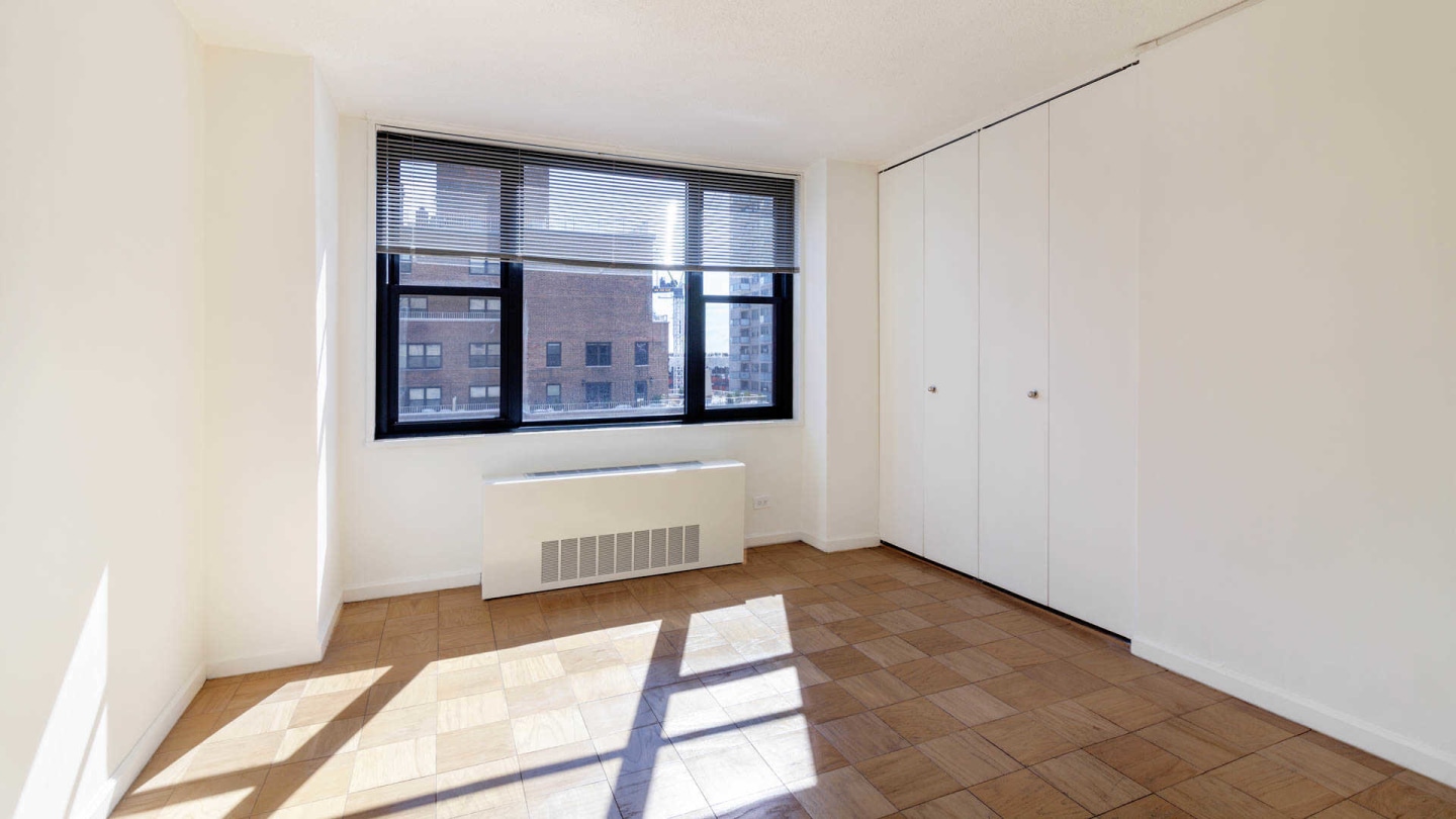 Murray Hill Tower Image 17