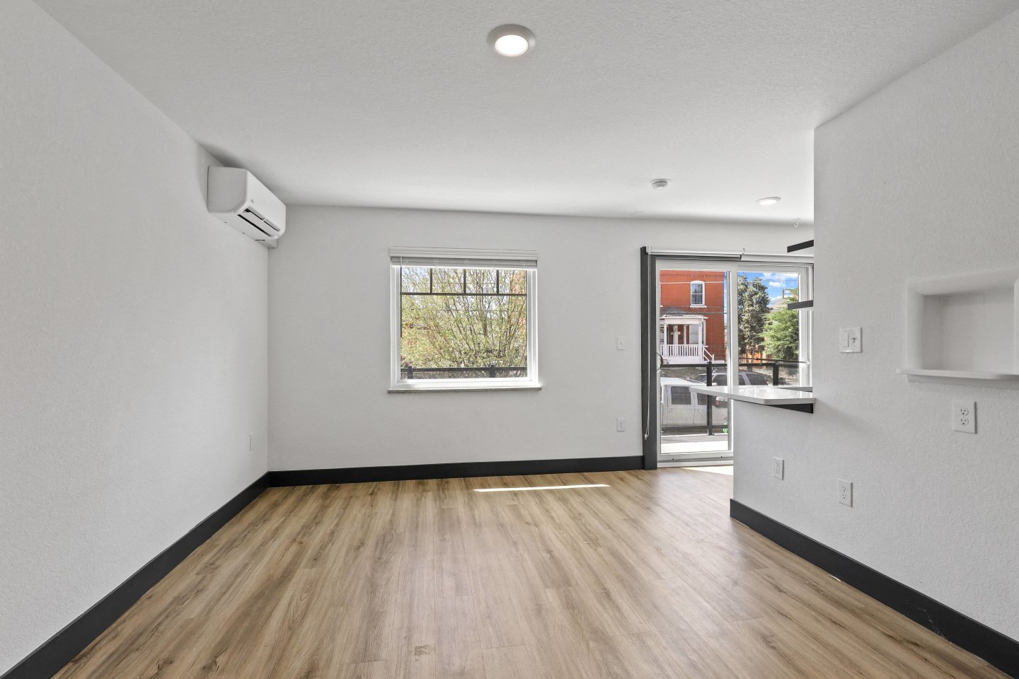 2751 W 28th Avenue Image 4